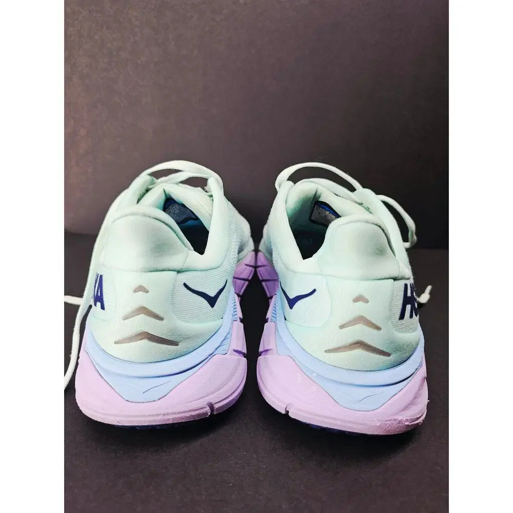 Hoka Women 9 Comfy footwear